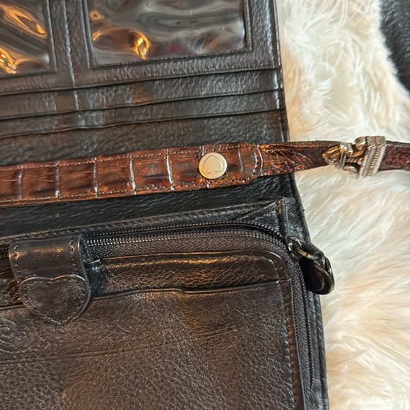 Vintage Brighton Crossbody - Picture 5 of 9